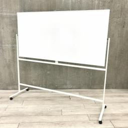 【西】【ミーティングの必需品！】両面ホワイトボード　脚付き　キャスター付き　横幅1800ｍｍ　【福岡オフィス家具】【福岡中古家具】【中古事務什器】【中古チェア】【中古椅子】