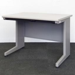 収納力の高い設計で人気のCZ デスクが1点限りで入荷！中古　デスク　平机　オフィス　テレワーク　在宅ワーク　W1200　ニューグレー　ITOKI　イトーキ　オフィスバスターズ　豊中店
※一部不具合あり