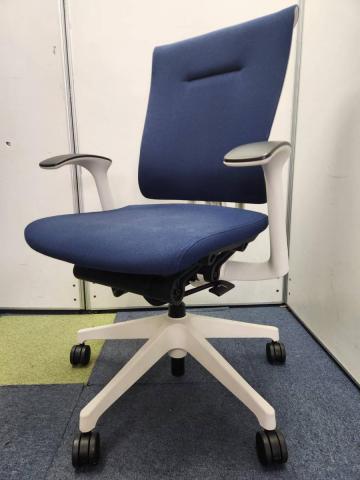【中古】セレーオチェア KF-580GS1-WWB2 イトーキ（ITOKI） 肘付ハイバックチェア
