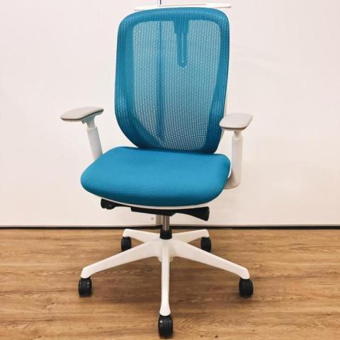 【中古】シルフィーメッシュ  オカムラ（okamura） 肘付ハイバックチェア