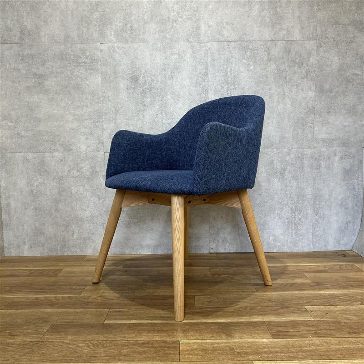 【西】　【デザイナーズチェア】【ブルー】【ミーティングチェア】【低いチェア】【低い椅子】【福岡オフィス家具】【福岡中古家具】【中古事務什器】【中古チェア】【中古椅子】
                        その他シリーズ
                                    中古
            