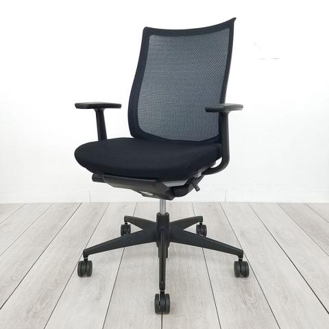 コクヨ製の人気チェア【ベゼルチェア/固定肘】が入荷しました！　＊福岡市で中古オフィス家具をお探しなら、オフィスバスターズ福岡南店へ！
福岡市南区を拠点に、デスク・チェア・書庫・複合機など中古オフィス家具を一式ご提供。福岡市内のオフィス移転や起業、レイアウト変更もワンストップでサポートします。＊