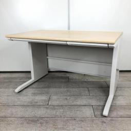 【在庫入替セール品！】木目調天板が人気のデスク！希少な引き出し付！ナチュラル天板でオシャレな雰囲気に！
■イトーキ/CXデスク/天板：ナチュラル　本体：ホワイト　平デスク　引出付き