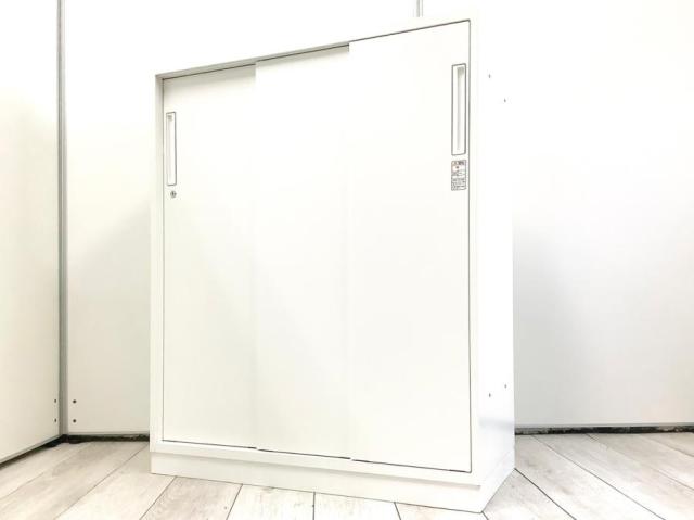 【ロット入荷！】省スペースでも使い勝手抜群な3枚引き違い書庫！
■コクヨ/エディア（EDIA）/ホワイト　3枚引き戸
