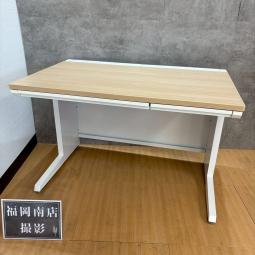 ★残り2台/在庫入替セール★オカムラ製の平机(事務机)、【アドバンスシリーズ】が入荷しました！＊福岡市で、中古オフィス用品・オフィス家具をお探しなら「オフィスバスターズ福岡南店」へ＊