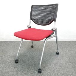 【関西倉庫在庫】　オカムラ　プロスタック　レッド　明るいカラーのネスティングチェアが入荷 折畳み可能　【自弊社使用欄：A01023656】