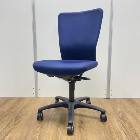 【中古】カロッツァチェア  オカムラ（okamura） 肘無ハイバックチェア