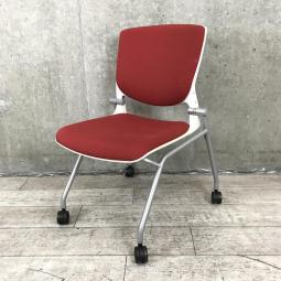 【8脚限定】【しなやかにワーカーを受け止める洗練されたデザイン！使わない時は平行に重ねて収納可能！】■オカムラ（okamura）製　グラータ (Grata)　肘無し　ミーティングチェア　ネスティングチェア　■背パッド付き　■キャスター付　■レッド
