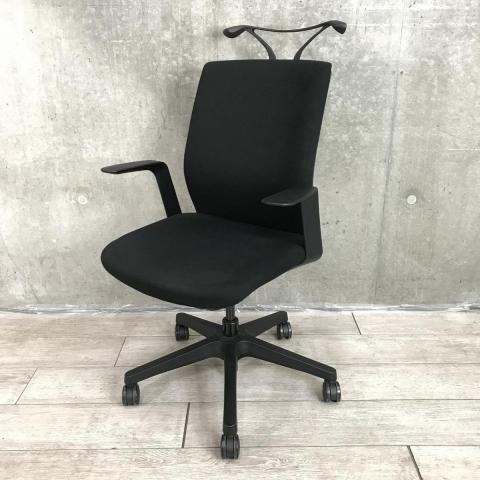 オフィスチェア黒　未使用品　肘掛けあり　送料込み ビジネスチェアSC 幅475 奥行550 高さ895-965 SC-001 通販