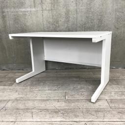 【定価約5万円】【安心の国内メーカー！スタンダードなサイズ幅1200㎜のオフィスデスク！】 ■イナバ（Inaba）製　デュエナ（DuENA）シリーズ　平机　引き出し無　■ホワイト　【弊社使用欄：A01029107】【ID】