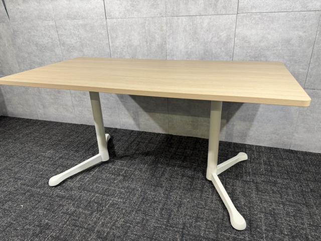 【中古】Acti@ Fellow 93N31D MK37 オカムラ（okamura） ミーティングテーブル（会議机）