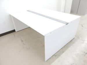 【倉庫在庫商品】オカムラ プロユニットフリーウェイ W1600 ホワイト オフィスバスターズ 梅田本店