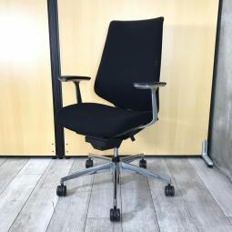 【在庫入替セール!】■コクヨ(KOKUYO)製 デュオラ(Duora)チェア ハイバック 肘付き クッションタイプ ■固定肘 ■ブラック【T12】