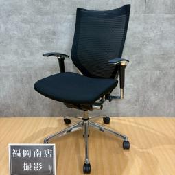 オカムラ製の大人気オフィスチェア【バロンチェア/可動肘】が入荷しました  ！福岡市拠点の「オフィスバスターズ福岡南店」は、福岡はもちろん、岡山・広島エリアにも対応しています。中古オフィス家具・チェア・デスク・複合機など一式手配可能。各地に特化した在庫とワンストップ対応で、起業・移転・レイアウト変更にしっかり対応し、岡山・広島でも安心の選択肢をご提供します。