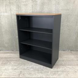 【レアなブラックカラー入荷！視認性に優れたオープンキャビネット！便利な天板付き！】■イトーキ（ITOKI）製　エスキャビネット（eS）　オープン書庫　ローキャビネット　W900×D450㎜　■本体：ブラック/天板：木目ナチュラル