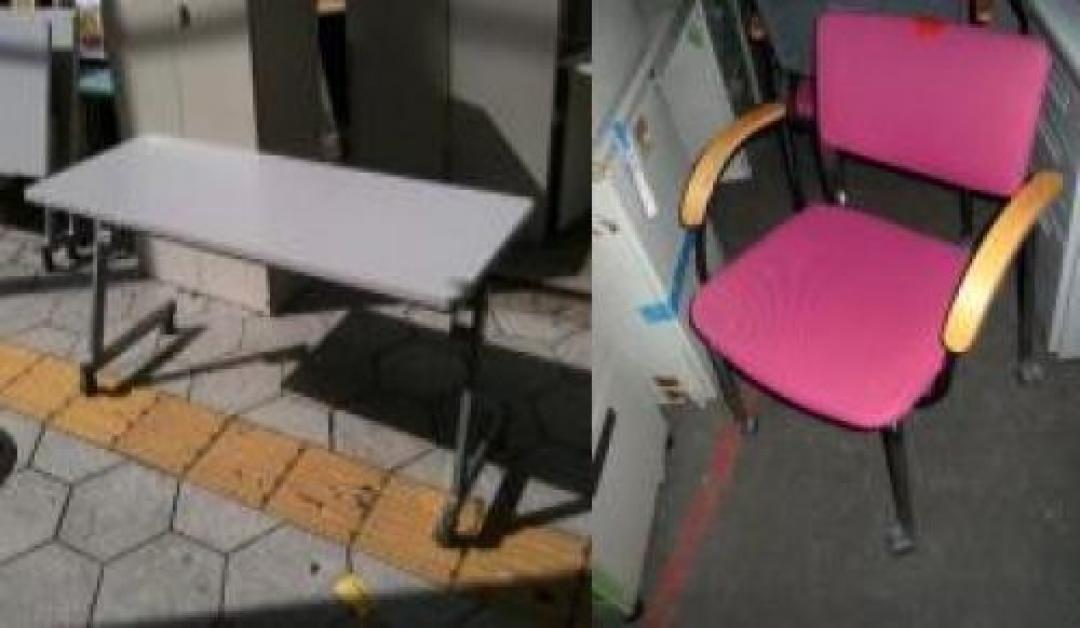 　折りたたみテーブル＋キャスター付きスタッキングチェア【会議チェア】
                                    中古
            