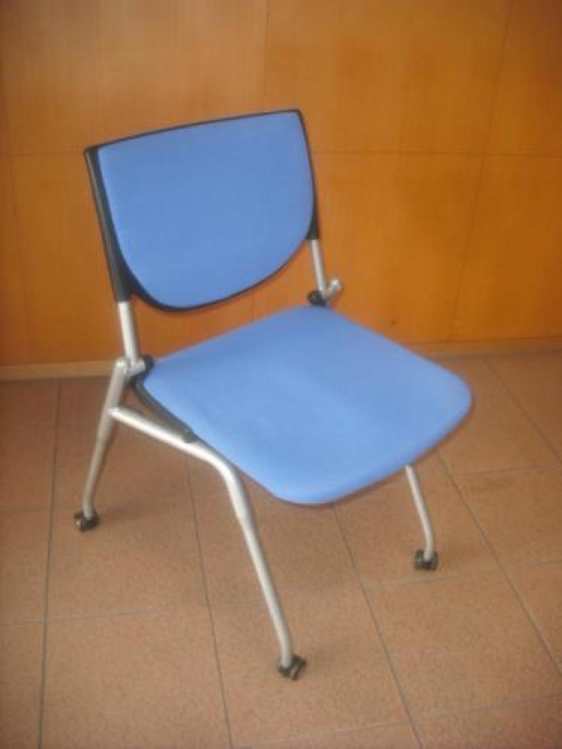 【セット商品】　オカムラ製　ネスティングチェア　プロスタックシリーズ<a href=http://www.officebusters.com/shop_showsai/fukushima.php>◆大阪福島店単独キャンペーン実施中◆</a>
                                    中古
            