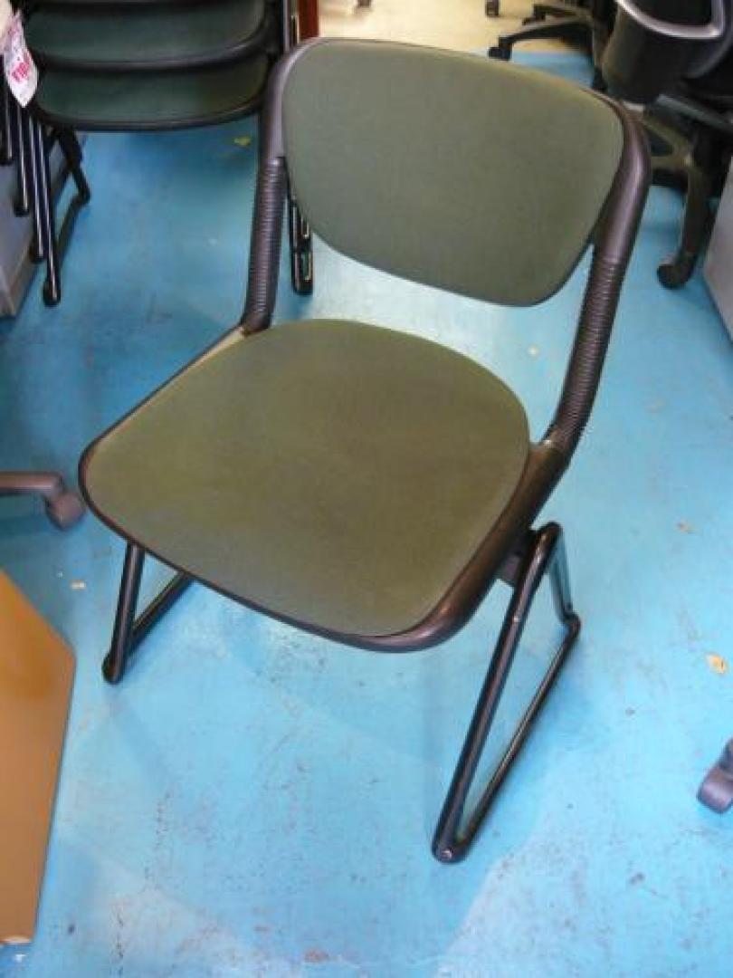 【4脚セット】スタッキングチェアー　イトーキ　バーテブラ【会議チェア】
                                    中古
            