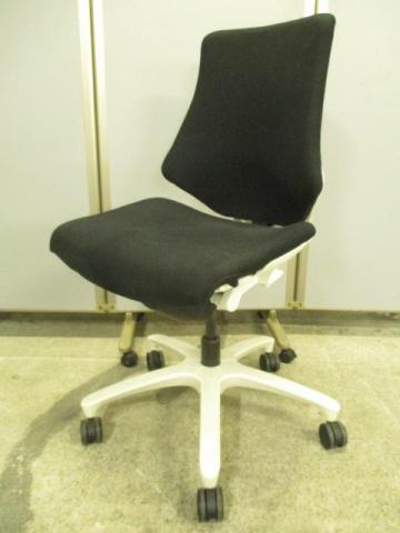 【中古】エフクロス KF-340GS-W9T1 イトーキ（ITOKI） 肘無ローバックチェア