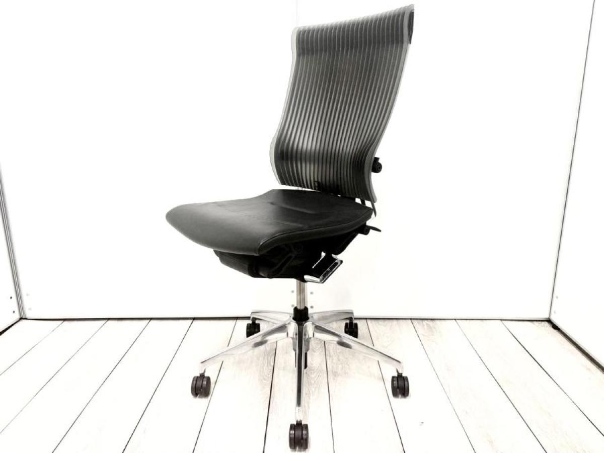 【博】 ■イトーキ/スピーナ/エラストマー/スモークグレー×ブラック　座面レザータイプ　■オフィスチェア　■オフィス家具　■福岡　中古　九州最大級　格安
                        スピーナチェア（エラストマー）
                                    中古
            