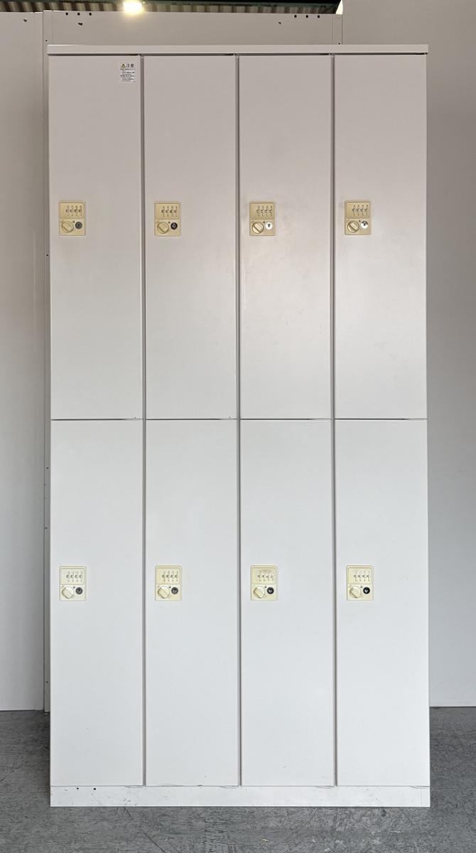 【在庫セール品・2台限定】【T9】■イトーキ（ITOKI）製　LBロッカーシリーズ　8人用ロッカー　更衣用ロッカー　2段×4列　■ホワイト　■ダイヤル錠　※非常解除キーは付属ございません。【これ1台で8人分の収納力！移転や増員を検討されている方にオススメ！　常に人気の高い更衣用ロッカー！】
                        LB
                                    中古
            