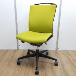 【T9】【商品入替のため、残り4脚限り】コクヨ製 プントシリーズ リーフグリーン コートハンガー エアランバーサポート機能 ワンランク上の快適なクッション性! シンプルなデザインと高品質な座り心地でデスクワークをサポート! 肘無しローバックチェア!!