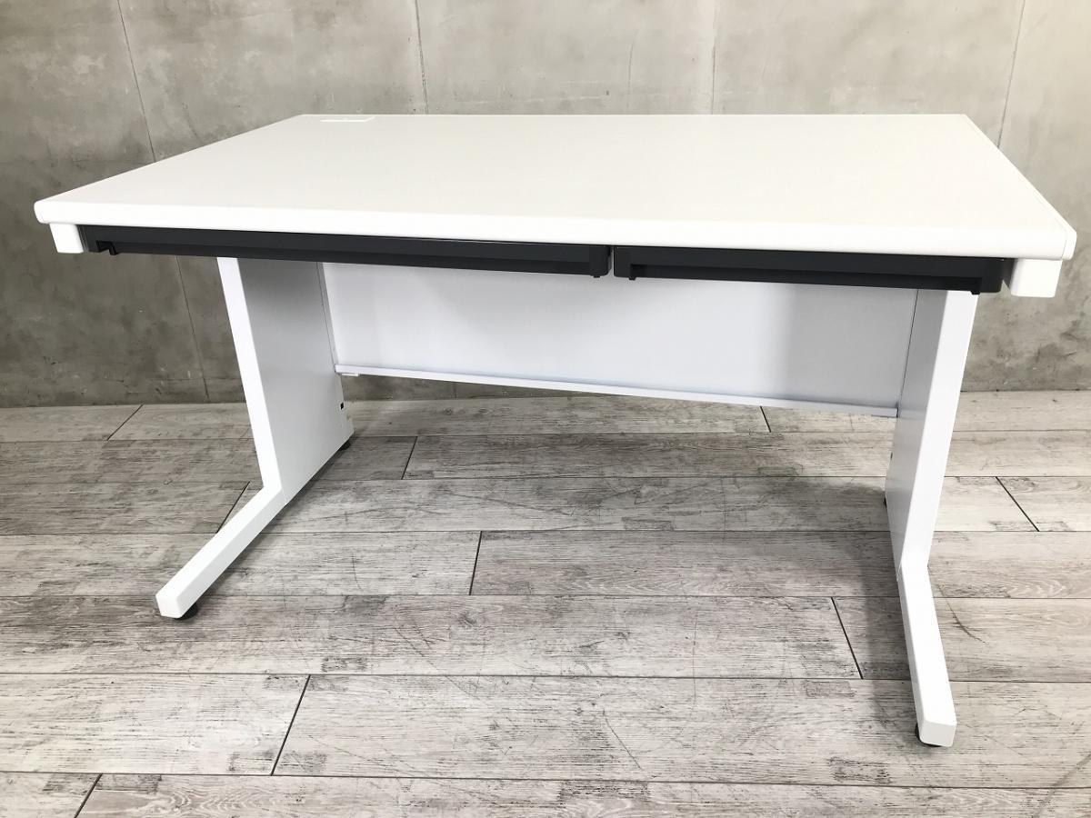【白の平机をお安く手に入れたい方必見！】◆コクヨ/ピクサ　揃い　高さ700mm　ホワイト　博多　天神　オフィスバスターズ　中古　九州最大級
                        ピクサ
                                    中古
            