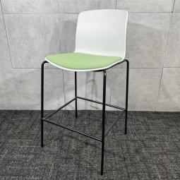 【ハイテーブルやカウンターに合わせて、おしゃれなリフレッシュスペースを演出！】■ウチダ（UCHIDA）製　リッコーエヌ（ricco-N）シリーズ　カウンター　ハイチェア　ライトグリーン　福岡　博多　天神　九州最大級