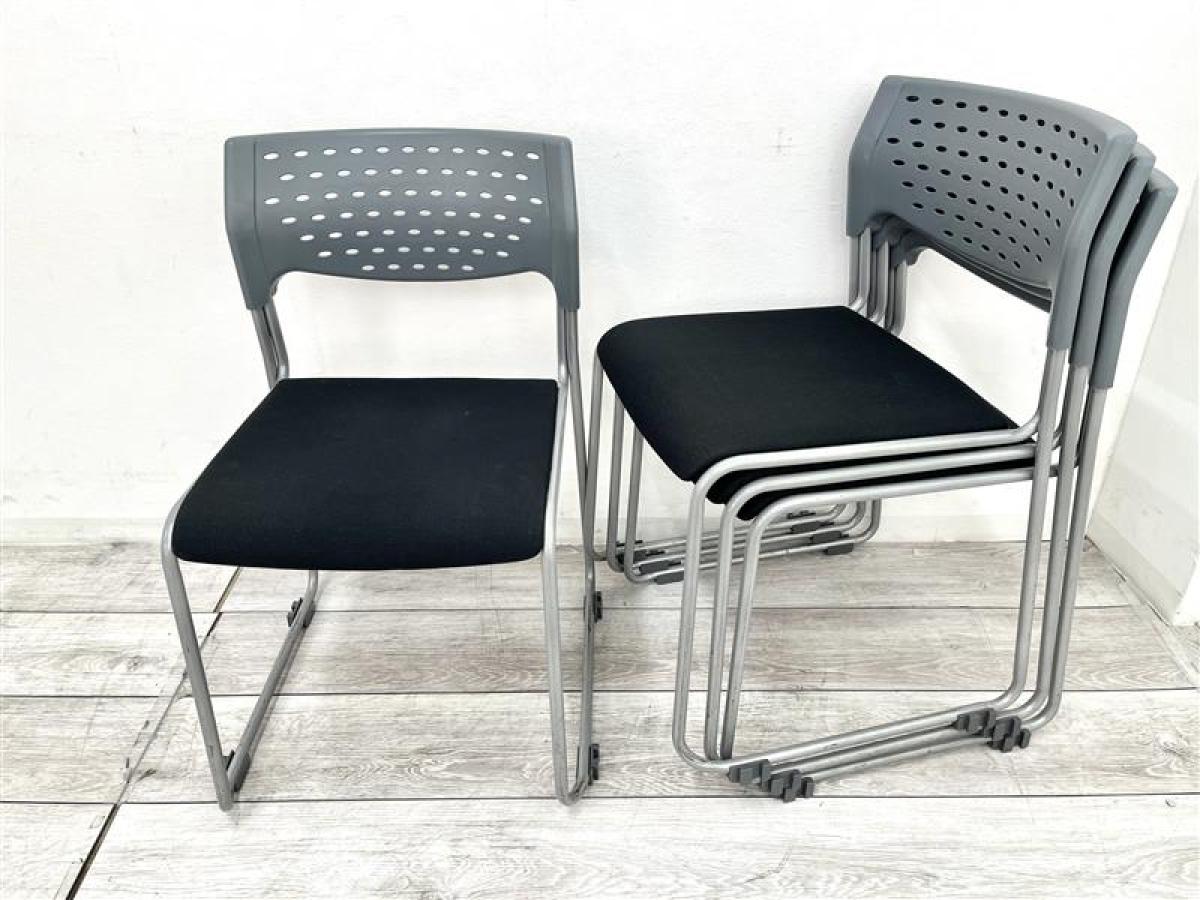 【セット商品】【定価約12万円】【シンプルで使いやすい！ブラックカラーのスタッキングチェア4脚セット！】■アイコ　■ブラック　■スタッキングチェア　■ロット入荷！
                        その他シリーズ
                                    中古
            
