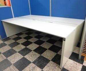 【倉庫在庫品】【～4名様用】PLUS製　STAGEO FREE(ステージオフリー)幅2400㎜の大人気フリーアドレスデスク！　オフィスバスターズ　梅田本店