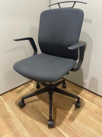 【中古】クレネ  ウチダ（UCHIDA) 肘付ミドルバックチェア