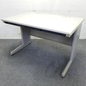 【コストパフォーマンス抜群のワークデスク！】 ■イトーキ製　平デスク　W1000×D700×H700mm　■スタンダードなデザインで使いやすい！【ITOKI　CZ】A01030946