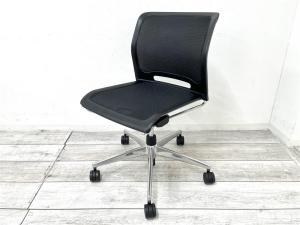 【在庫入替セール品】【定価4万円】【キャスター付きミーティングチェア入荷！】■プラス　UMチェア　■キャスター付き　座面メッシュ　ブラック