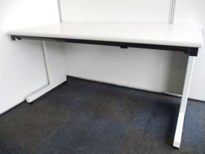 幅1400ｍｍと広々サイズ!!【お色も人気のホワイト色です!!】【IB】