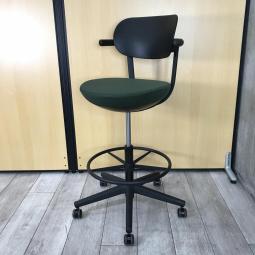 中古】リザルトチェア HAY ミーティングチェア 421542 - 中古