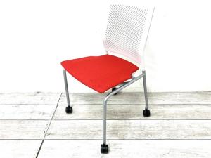 【在庫入替セール品】【定価約3万円】【活気のでるレッドカラー！収納可能なネスティングチェア！】■内田洋行/FM-500 　■ネスティングチェア　■座面レッド＋背もたれホワイト　※残り1脚