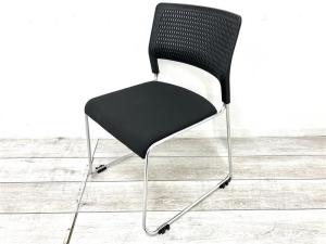 【定価約3万円】【背もたれメッシュ素材で長時間のミーティングでも蒸れにくい！】■内田洋行/MP-225BN　■ブラック　■スタッキングチェア