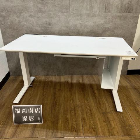 【オカムラの昇降デスク、スイフト(操作パネル右側/ラック付き)が入荷しました！】　＊良品を格安で！「オフィスバスターズ福岡南店」は、福岡を拠点として、全国へ中古オフィス用品・オフィス家具を提供しております。