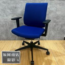 【南】【法人様おすすめ品】コクヨ製の人気チェア【ウィザード/ブルー色/可動肘】が入荷しました！＊福岡で、中古オフィス用品・オフィス家具をお探しなら「オフィスバスターズ福岡南店」へ＊