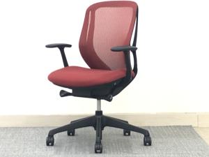 【定価約15万円】【7台限定！】肘付きシルフィーメッシュのレッドが登場！！売れ筋間違いなし！オフィスバスターズ心斎橋店