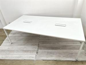 【定価約14万円】【配線口付きのためPCなどを使った会議などに便利！】■内田洋行/プレナシリーズ　■大型テーブル　ミーティングテーブル　■ホワイト　■4脚　■8～10人使用におすすめ！