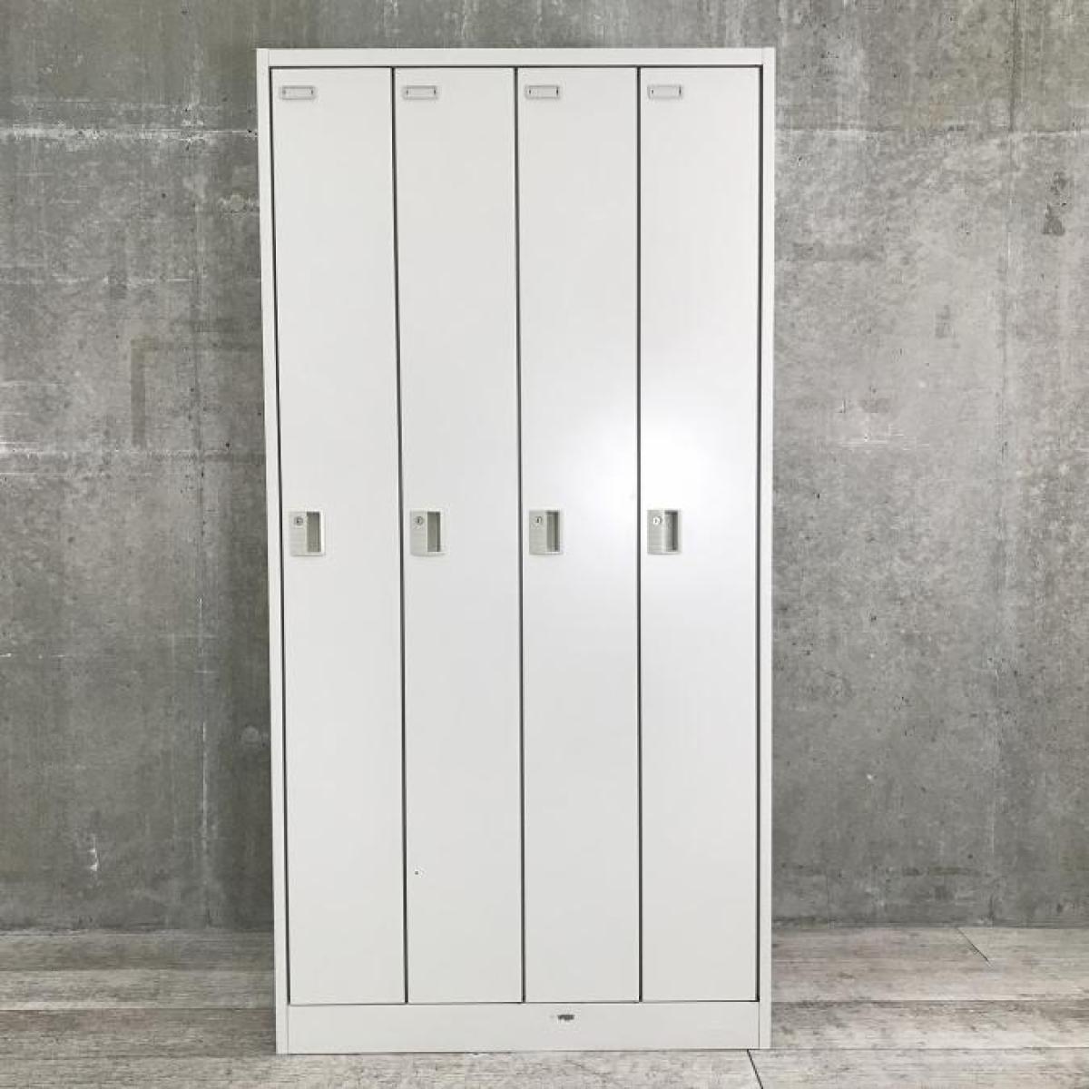 【部材欠品にて特価★増員にもオススメ！】オカムラ製　FZシリーズ　4人用更衣ロッカー　ライトスモーク　シリンダー錠　収納　福岡　博多　天神　九州最大級
                        FZタイプ
                                    中古
            