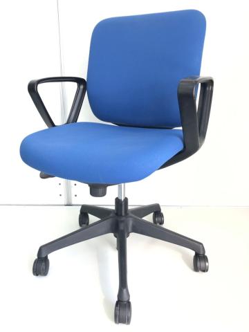 【中古】CG-Rチェア CN43ZR-FM36 オカムラ（okamura） 肘付ローバックチェア