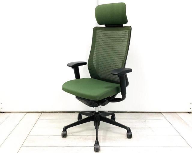 【中古】コーラルメッシュ  オカムラ（okamura） 肘付ハイバックチェア