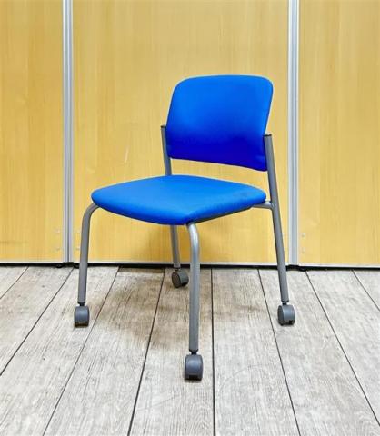 【中古】100シリーズ  コクヨ（KOKUYO） スタッキングチェア