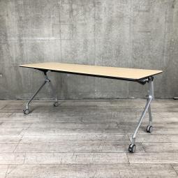 【関東倉庫在庫品】【会議室やセミナーにおすすめ！】■ウチダ製　プラッテ　スタックテーブル　■ナチュラル【弊社使用欄：A01006718】【ECBMC】【在庫入替セール品につき限定特価！】