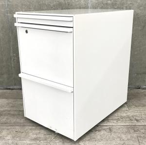 【見た目より価格を重視されるならコレ！】■ウチダ　3段ワゴン　ホワイト　H650mm　※キズあり商品のためお安く！【在庫入替セール品！】【ハイワゴン】　【UCHIDA　DT】