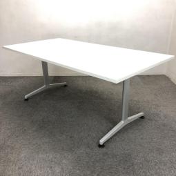 【会議テーブルや作業台、学校法人でも使える便利なサイズ感のテーブル】　■コクヨ/JUTO(ジュート)/ミーティングテーブル/ホワイト/幅1800㎜/Ｔ型脚　4名様　オフィスバスターズ　東大阪店