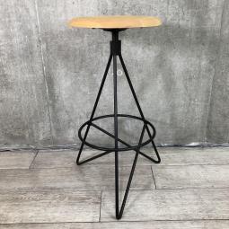 【関東倉庫在庫品】【おしゃれなスツール！リフレッシュスペースに！】■スツール　■ナチュラル【弊社使用欄：A01003406】【ECBMC】【在庫入替セール品につき限定特価！】