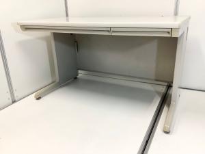 【部材部分に日焼け、使用感があるため特別価格にて！】
オカムラの誇る定番シリーズが入荷致しました！　※日焼け有り【AD】
■オカムラ_Okamura_SD-e_配線楽々